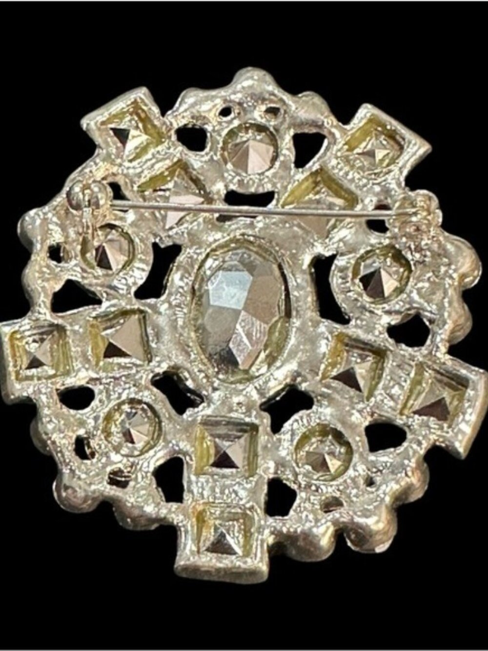 Vintage Brooch Rhinestone Wreath Geometric Silver Tone Blue Teal Costume Jewelry - Picture 2 of 2
